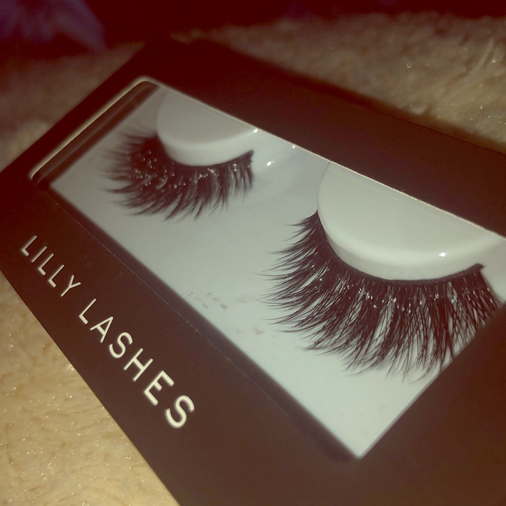 Lily lashes